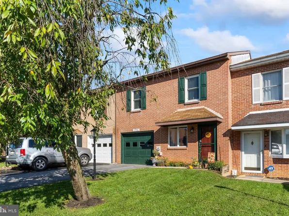 17936 Golf View Dr, Hagerstown, MD 21740