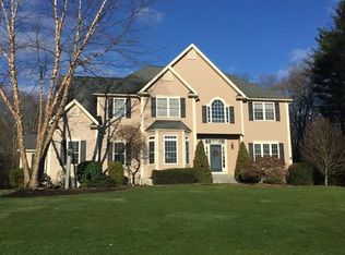 9 Wildebrook Rd, Medway, MA 02053