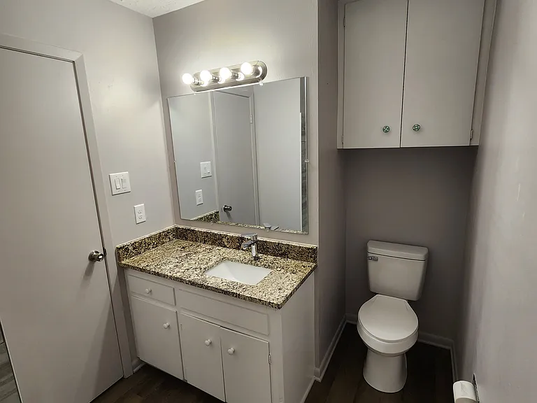 1602 Luza St #B — Photo 6