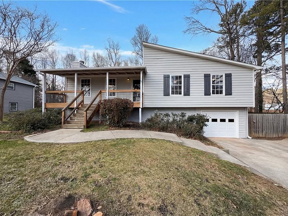 1st image of 2582 Ramblewood Ct