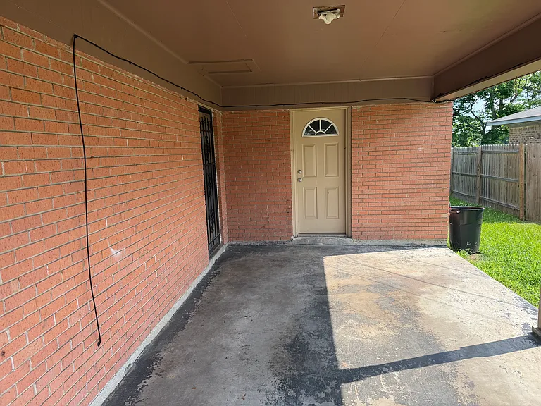 3224 Belwood St — Photo 2