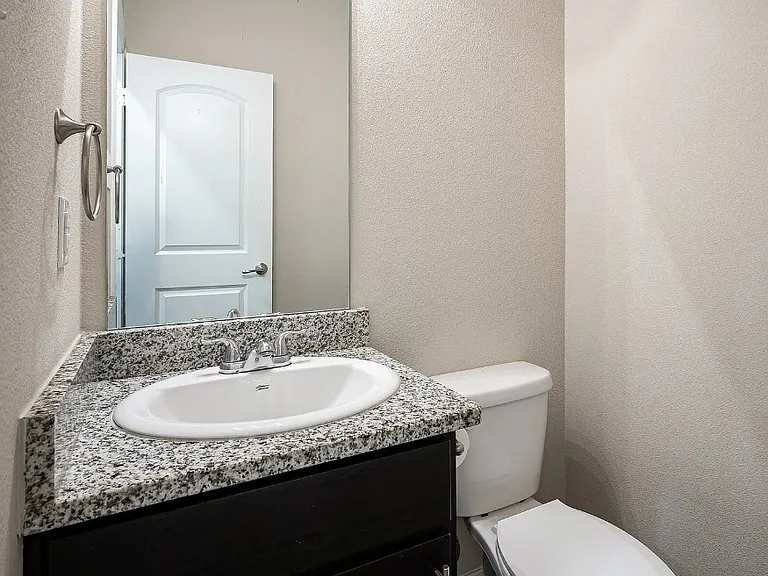 2709 Vine Ct #2709 — Photo 17