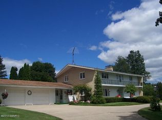 707 Cypress St, Big Rapids, MI