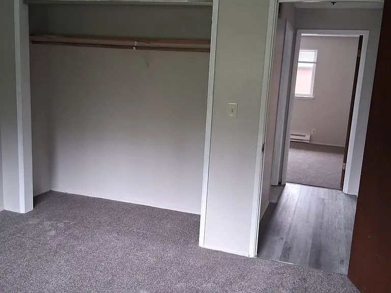 Rainier Vista — Photo 22
