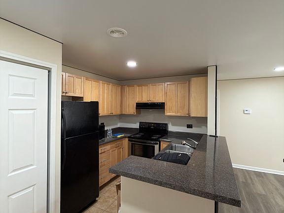 4th image of 1915 N Hicks Rd APT 106