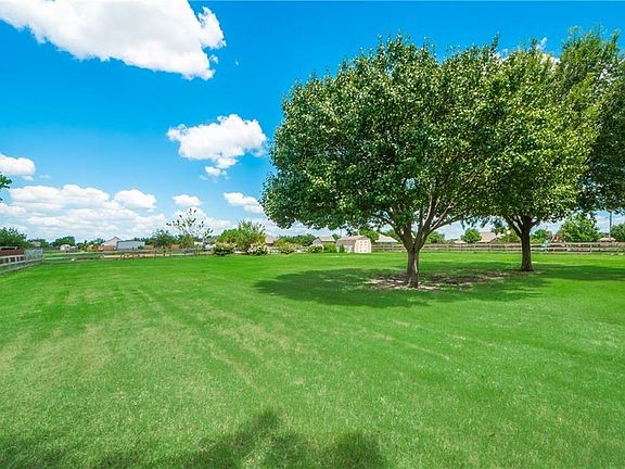 2nd image of 945 Overland Dr