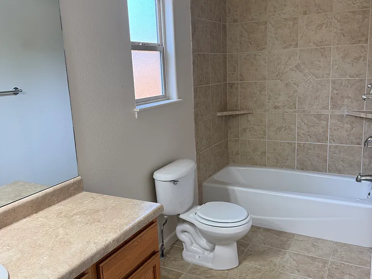 2506 Van Buren Ave — Photo 8