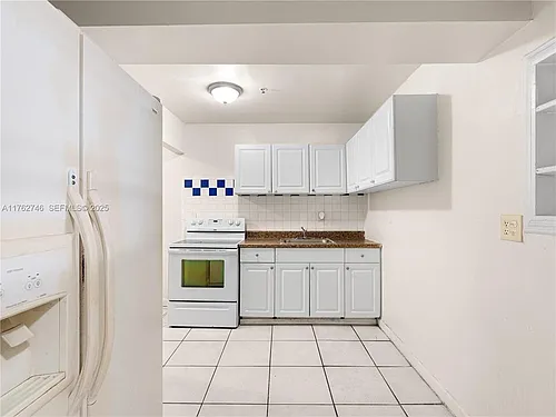 5600 NW 27th Ct #5604 Photo 1