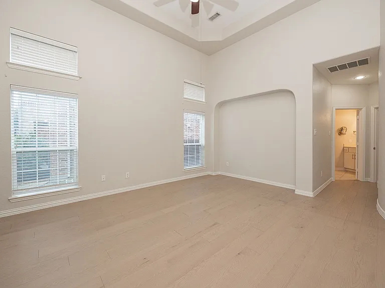 1352 Bentgrass Dr — Photo 14