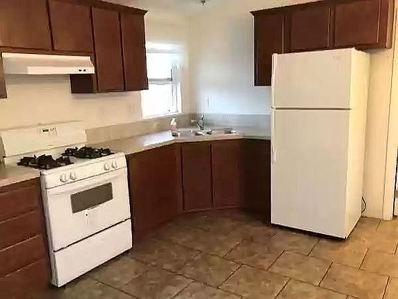 4th image of 1600 Palm Ave Space 33