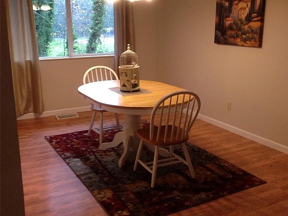 3rd image of 3993 SE Cameron Pl