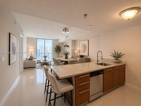 2nd image of 185 SW 7th St APT 3105