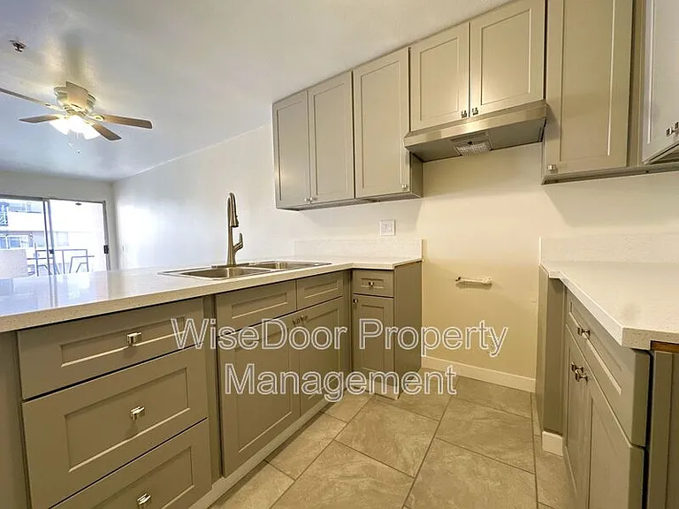 450 E 4th St #311 — Photo 12