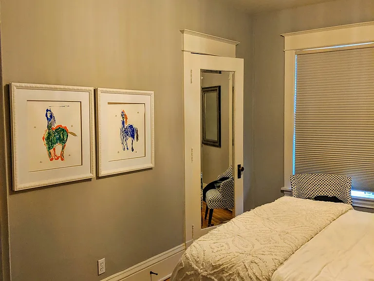833 Grand Apartments — Photo 38