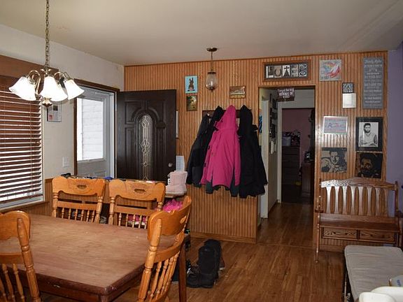 5th image of 299 Cass River Dr