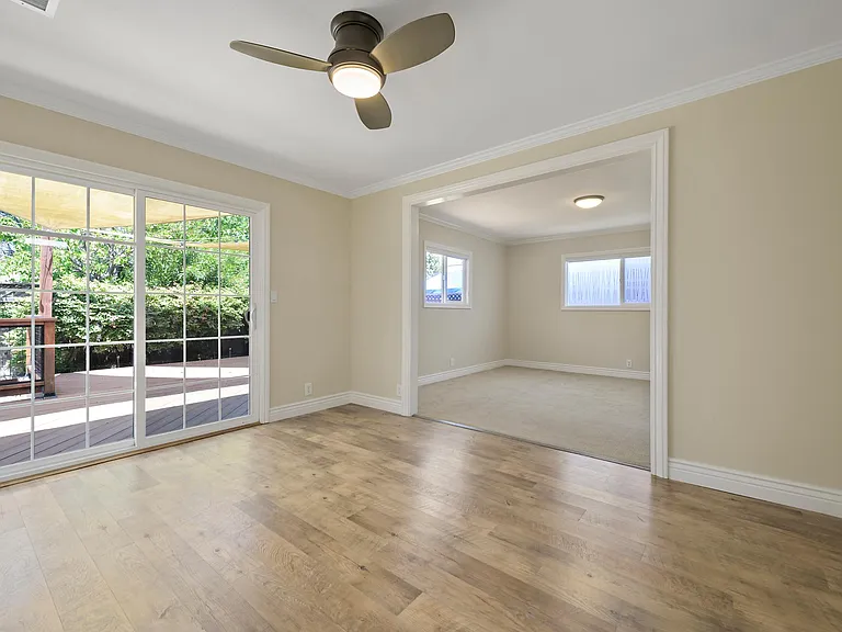 3419 Flora Vista Ave — Photo 10