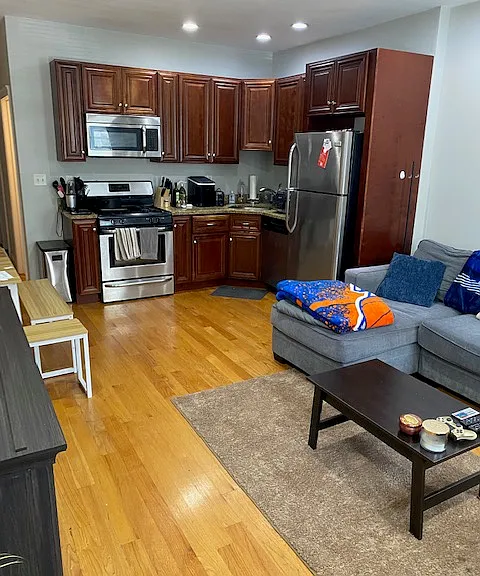 26 Maverick St #A — Photo 2