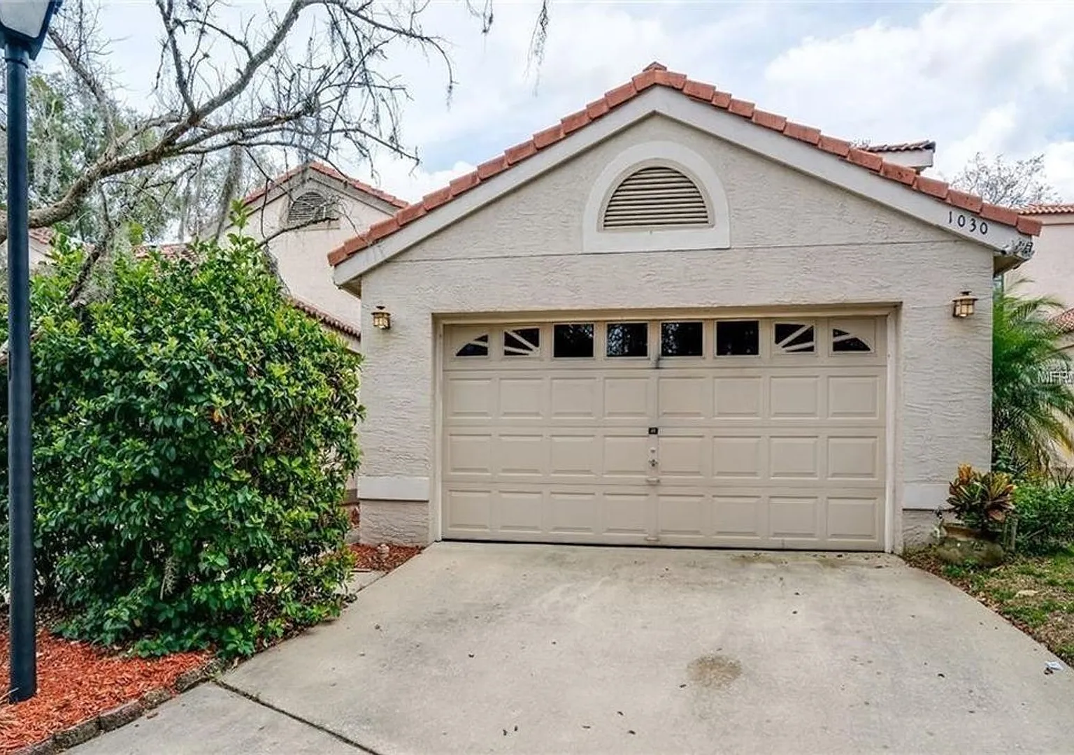 Beautiful 3-bedroom, 2.5-bathroom townhome in Winter Springs — Photo 2