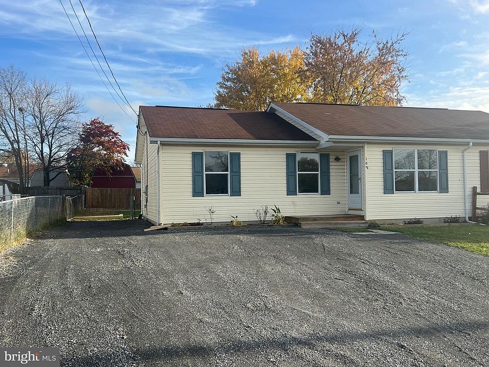 1st image of 102 Johnston Dr