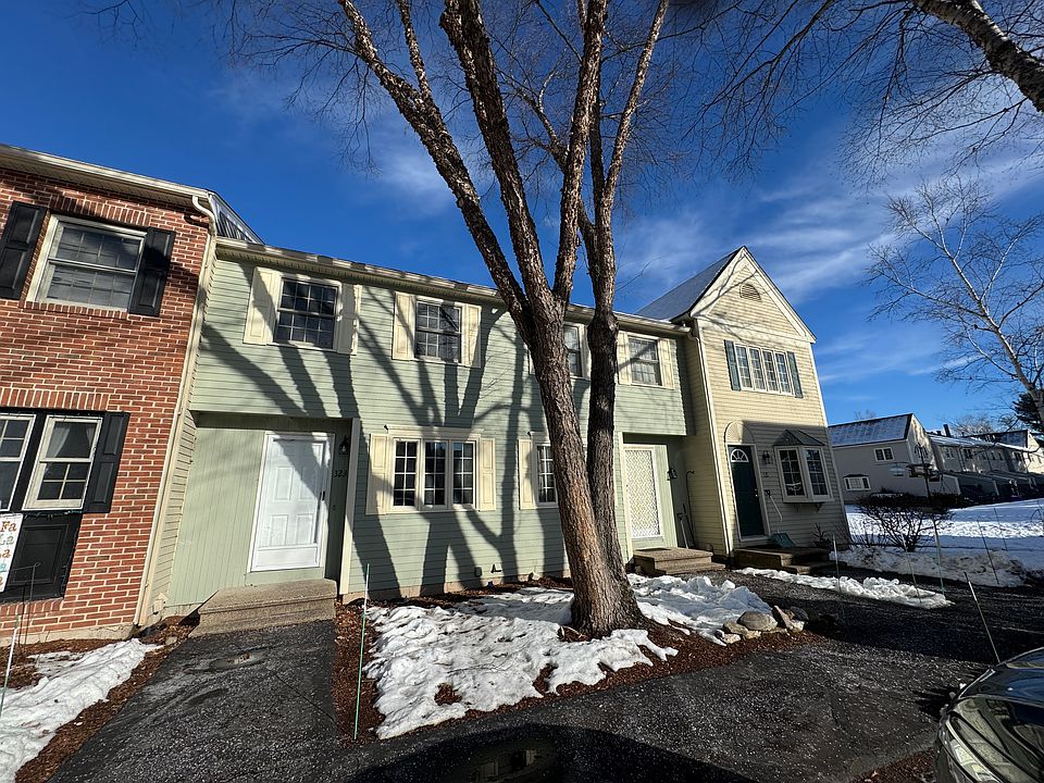 1st image of 323 Fox Hollow Dr #323