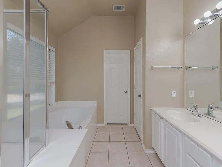 1296 Calistoga Dr — Photo 9