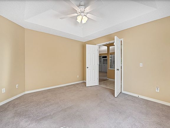 2nd image of 12 Berrydale Ln