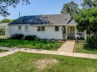 403 3rd St, Garwin, IA 50632