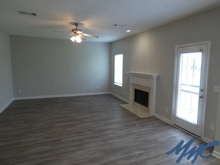 283 Hollandale Rd — Photo 9