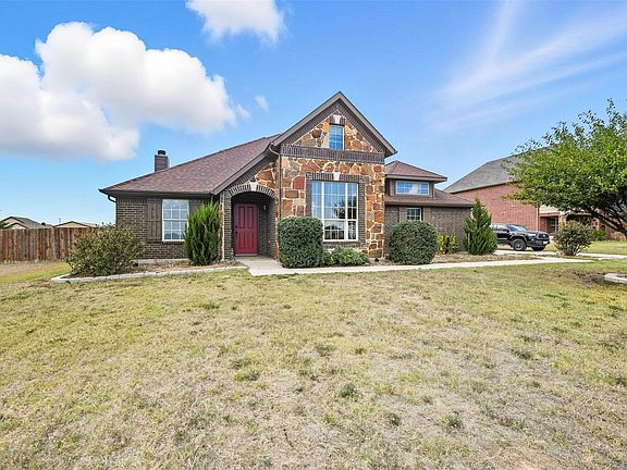 2nd image of 325 Montana Ct