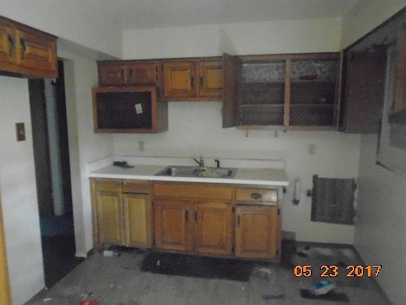 5th image of 4972 Gill Dr