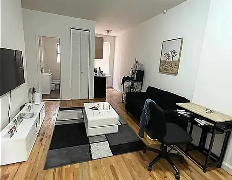 223 E 85th St #9 — Photo 1