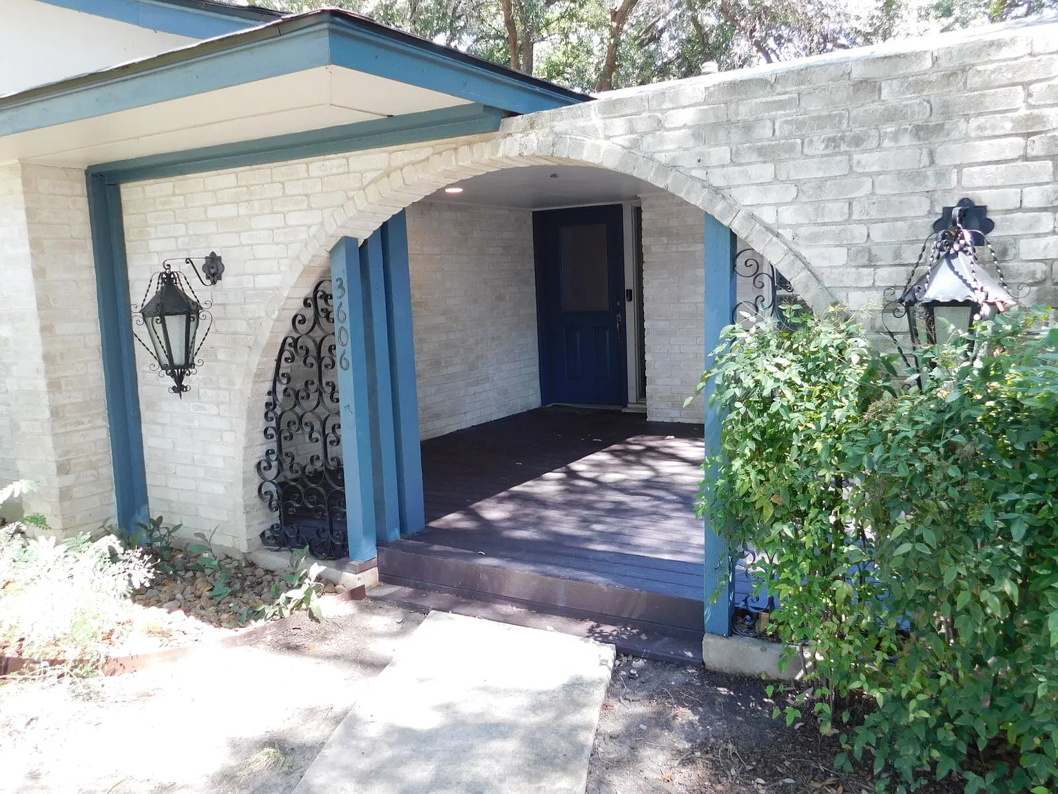 3 bed, 2.0 bath, 1472 sqft, $2,095 — Photo 3