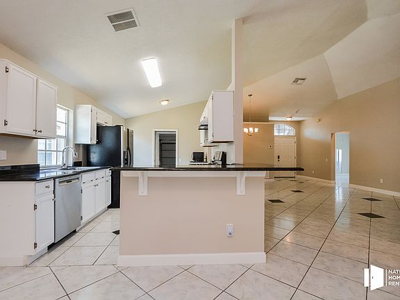 3rd image of 10516 Cherry Oak Cir