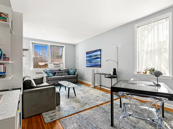 310 West 55th Street 6K image 1 of 6