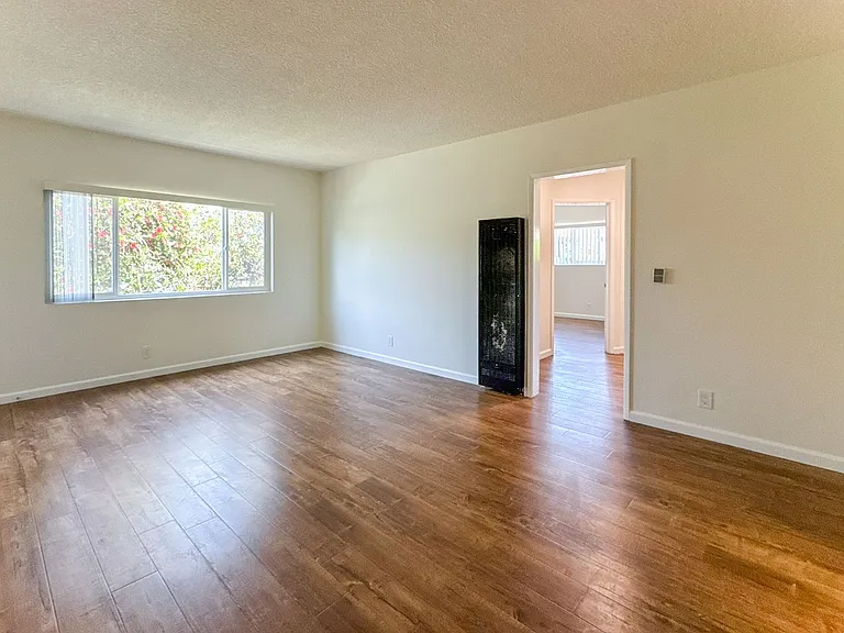 1644 Electric Ave #3 — Photo 3