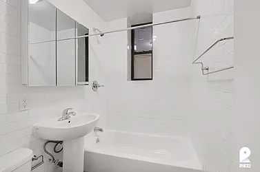 Rented by REZI