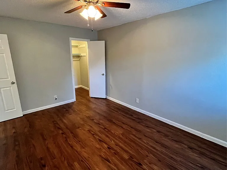 4906 W Gate Blvd #104 — Photo 8