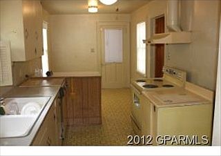 5th image of 2304 E 4th St