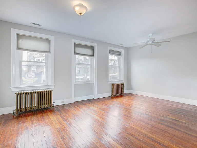 1419 Monroe St NW — Photo 13