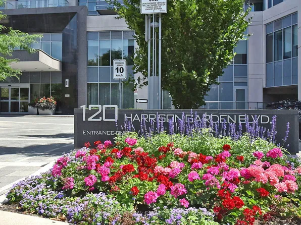 120 Harrison Garden Blvd #1801, Toronto, ON M2N