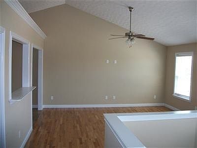 3rd image of 278 La Salle Ct