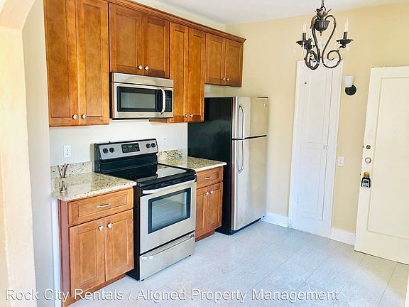 2nd image of 5209 J St APT 2