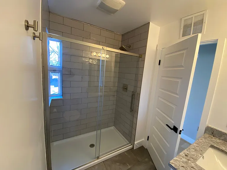 313 N 33rd St #2 — Photo 7