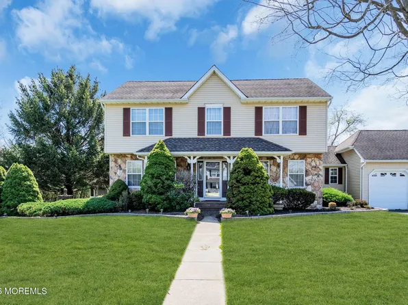 30 Wendy Court, Jackson, NJ 08527