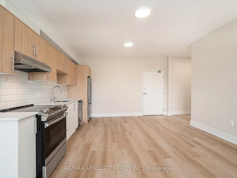 12B Thomas St S #310 — Photo 7