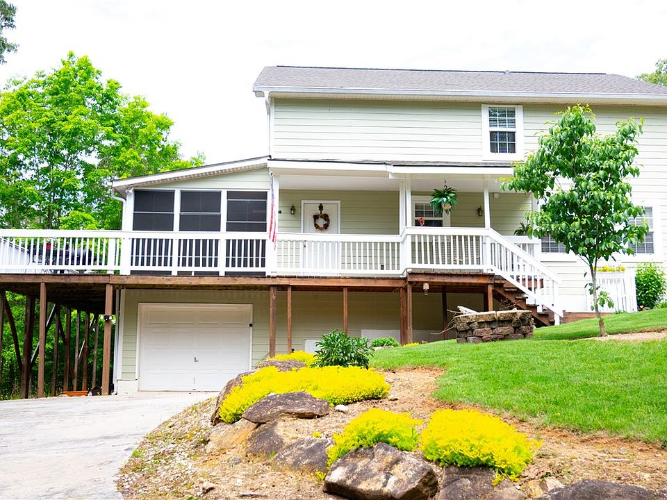 1st image of 608 McKinney Way