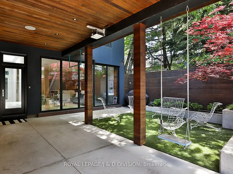 426 Ontario St — Photo 39