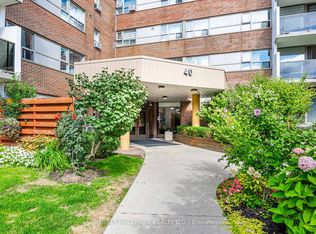 40 Sunrise Ave #104, Toronto, ON M4A 2R4
