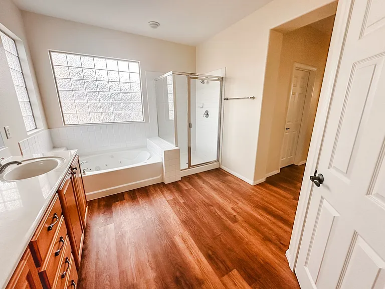 11245 Newbury Hills Ave — Photo 25