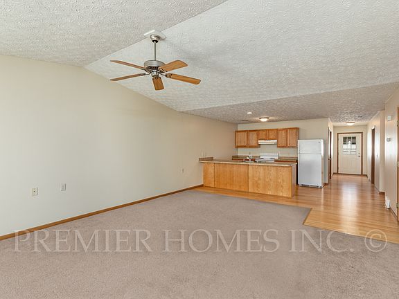 4th image of 92 Meadow Wood Dr #B